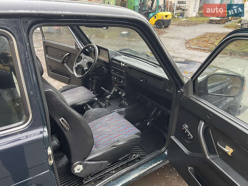 Позашляховик / Кросовер ВАЗ / Lada 21214 / 4x4 2012 в Вінниці