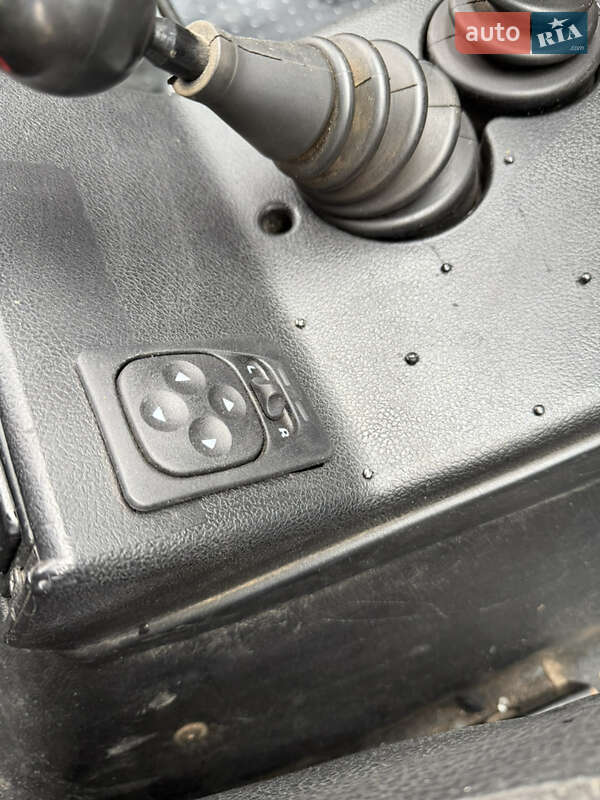 Позашляховик / Кросовер ВАЗ / Lada 21214 / 4x4 2012 в Запоріжжі