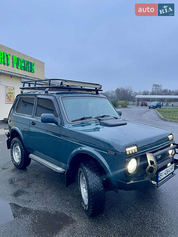 Внедорожник / Кроссовер ВАЗ / Lada 21214 / 4x4 2010 в Полтаве