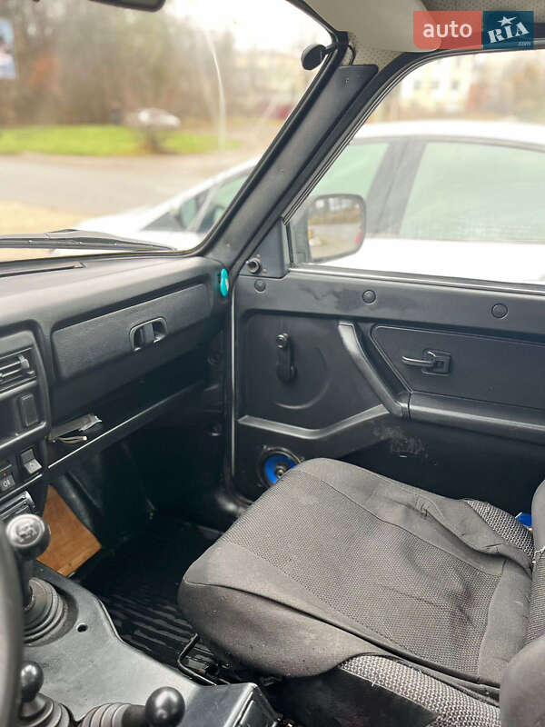 Позашляховик / Кросовер ВАЗ / Lada 21214 / 4x4 2015 в Моршині фото 6 Позашляховик / Кросовер ВАЗ / Lada 21214 / 4x4 2015 в Моршині