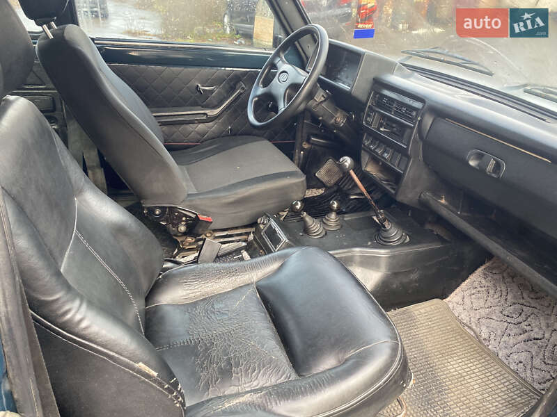 Внедорожник / Кроссовер ВАЗ / Lada 21214 / 4x4 2003 в Умани