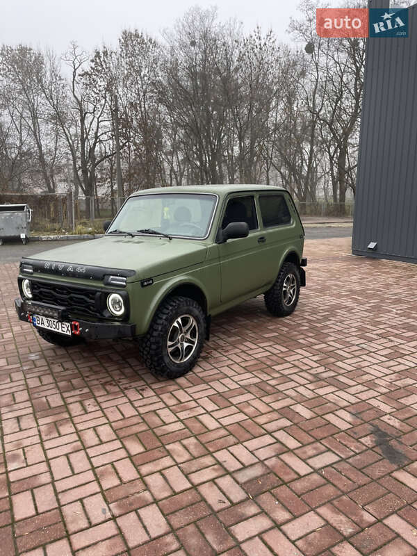 ВАЗ / Lada 21214 / 4x4 2012