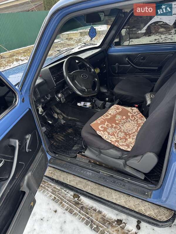 Позашляховик / Кросовер ВАЗ / Lada 21214 / 4x4 2007 в Крижополі фото 5 Позашляховик / Кросовер ВАЗ / Lada 21214 / 4x4 2007 в Крижополі