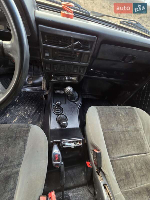 Позашляховик / Кросовер ВАЗ / Lada 21214 / 4x4 2011 в Коломиї фото 10 Позашляховик / Кросовер ВАЗ / Lada 21214 / 4x4 2011 в Коломиї