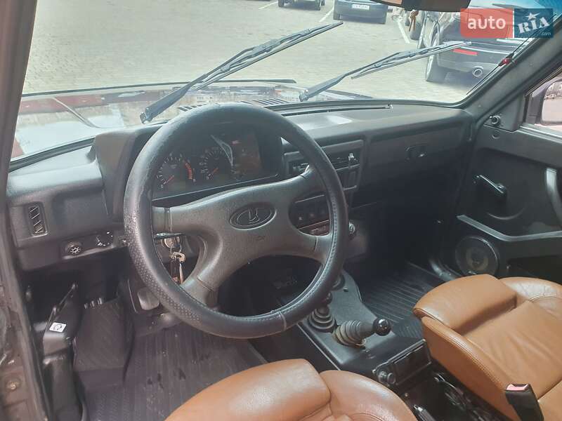 Позашляховик / Кросовер ВАЗ / Lada 21214 / 4x4 2015 в Черкасах