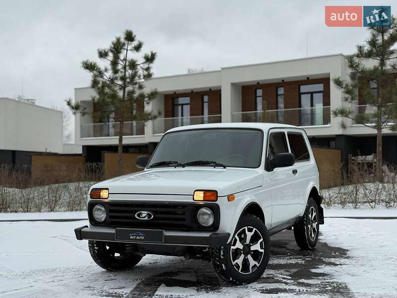 ВАЗ / Lada 21214 / 4x4 2018 ВАЗ / Lada 21214 / 4x4 2018