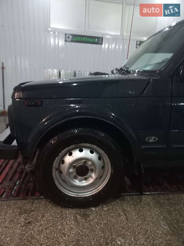 Позашляховик / Кросовер ВАЗ / Lada 21214 / 4x4 2017 в Харкові