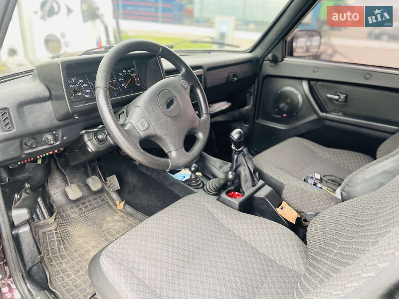 Внедорожник / Кроссовер ВАЗ / Lada 21214 / 4x4 2005 в Одессе