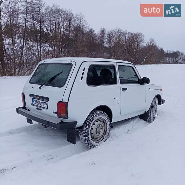 Внедорожник / Кроссовер ВАЗ / Lada 21214 / 4x4 2015 в Липовой Долине фото 5 Внедорожник / Кроссовер ВАЗ / Lada 21214 / 4x4 2015 в Липовой Долине