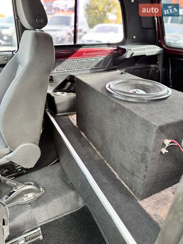 Внедорожник / Кроссовер ВАЗ / Lada 21214 / 4x4 2005 в Харькове фото 9 Внедорожник / Кроссовер ВАЗ / Lada 21214 / 4x4 2005 в Харькове