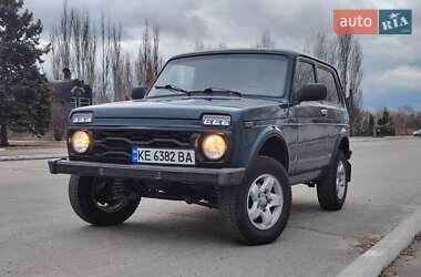 Позашляховик / Кросовер ВАЗ 21214 / 4x4 2011 в Дніпрі