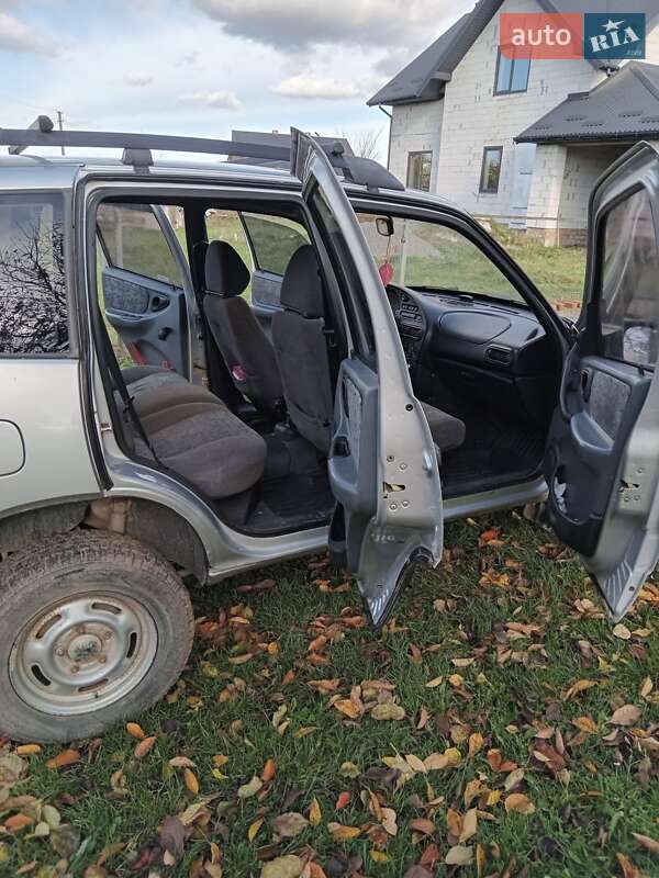 Внедорожник / Кроссовер ВАЗ / Lada 2123 Niva 2003 в Городке