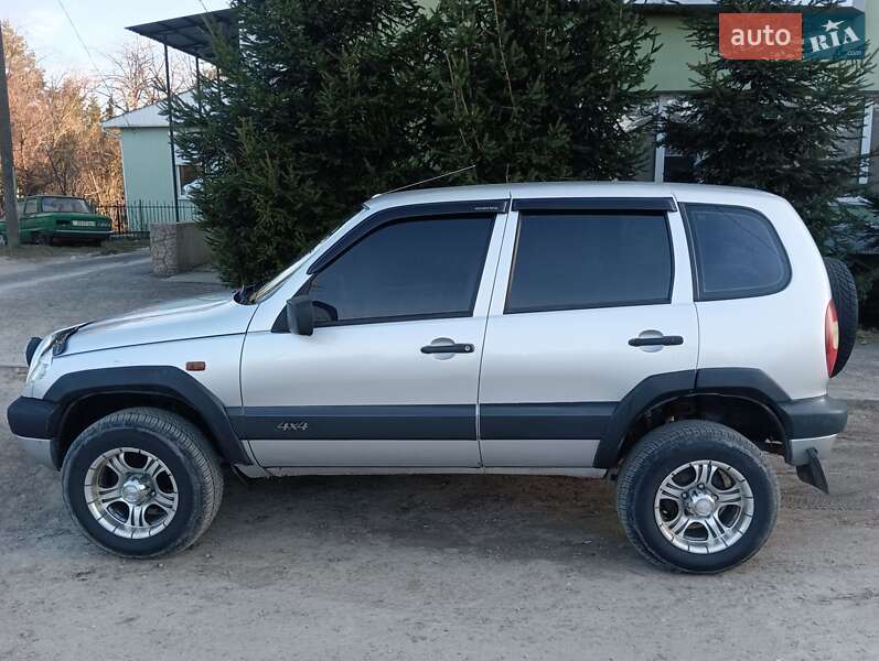 Внедорожник / Кроссовер ВАЗ / Lada 2123 Niva 2007 в Шаргороде