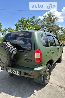 Внедорожник / Кроссовер ВАЗ / Lada 2123 Niva 2004 в Александрие