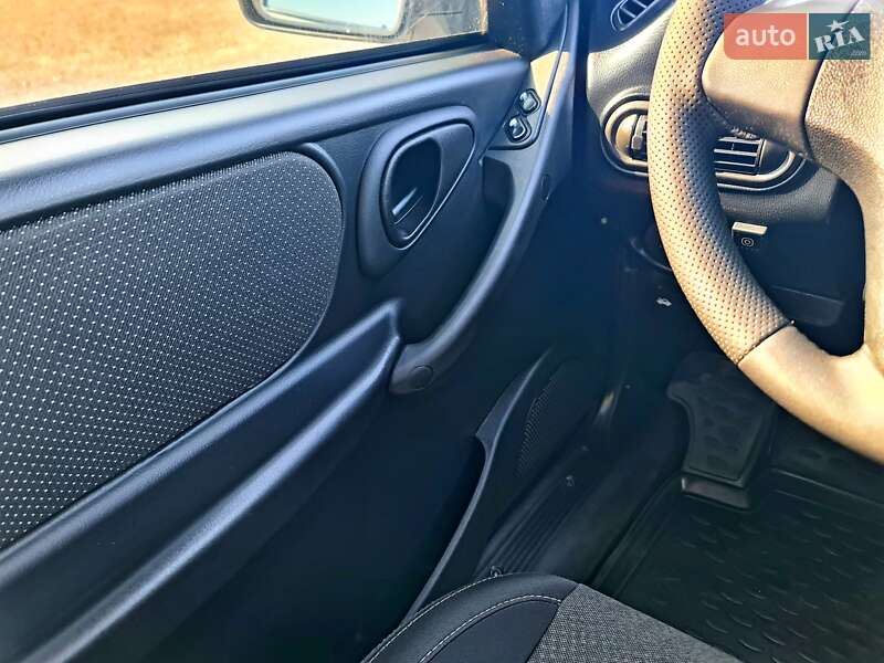 Внедорожник / Кроссовер ВАЗ / Lada 2123 Niva 2020 в Житомире