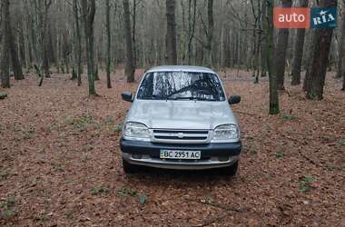 Внедорожник / Кроссовер ВАЗ 2123 Niva 2004 в Львове