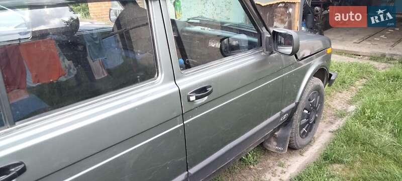 Внедорожник / Кроссовер ВАЗ / Lada 2131 Нива 2012 в Заводском