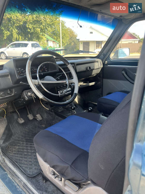 Позашляховик / Кросовер ВАЗ / Lada 2131 Нива 2000 в Брусилові