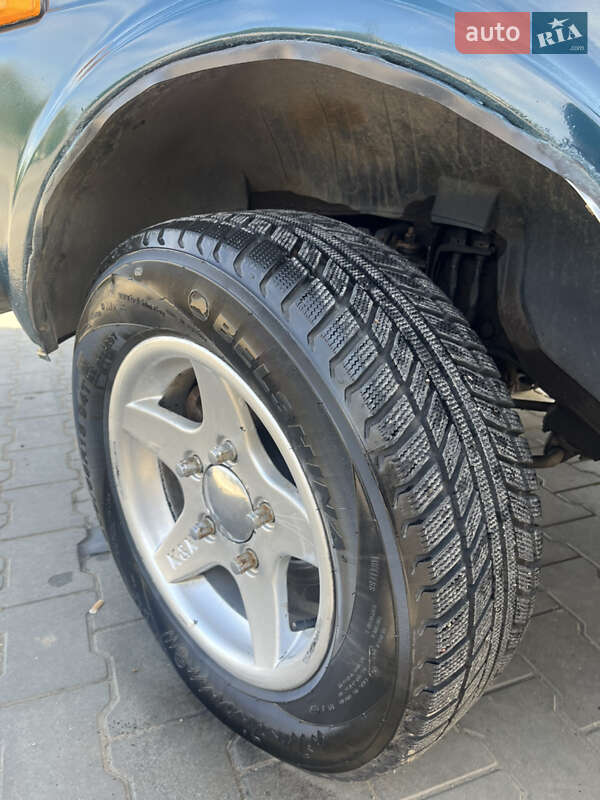 Позашляховик / Кросовер ВАЗ / Lada 2131 Нива 2000 в Брусилові