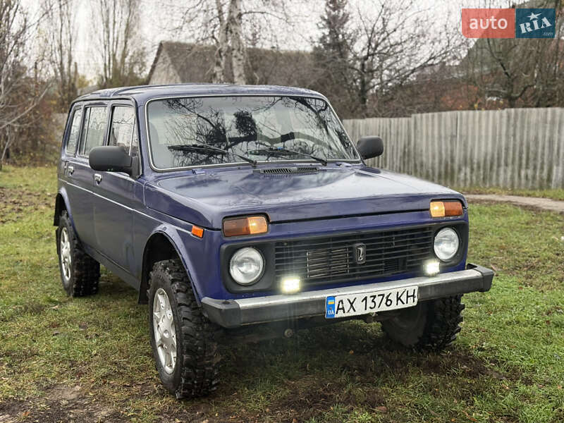 Внедорожник / Кроссовер ВАЗ / Lada 2131 Нива 1998 в Харькове