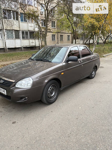 Седан ВАЗ / Lada 2170 Priora 2013 в Одессе