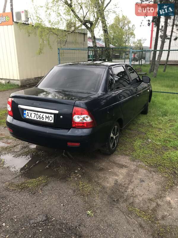 Седан ВАЗ / Lada 2170 Priora 2008 в Печенегах