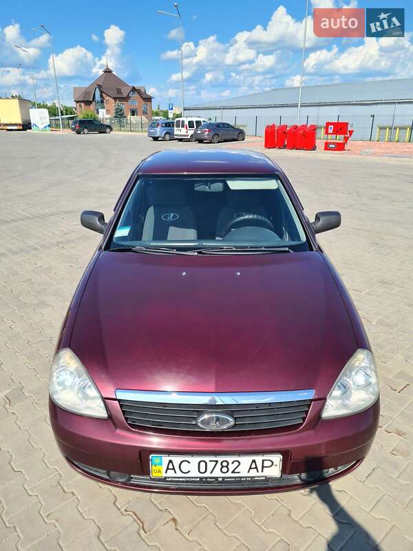 Седан ВАЗ / Lada 2170 Priora 2008 в Луцке