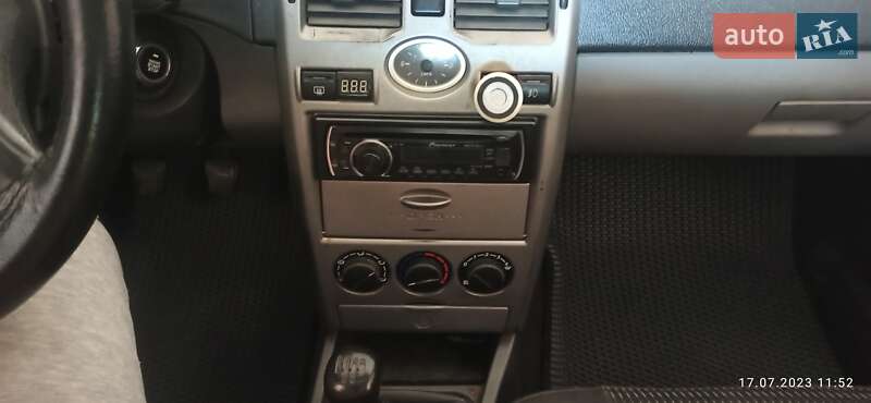 Седан ВАЗ / Lada 2170 Priora 2009 в Калуші