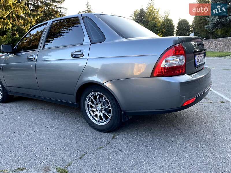 Седан ВАЗ / Lada 2170 Priora 2008 в Днепре