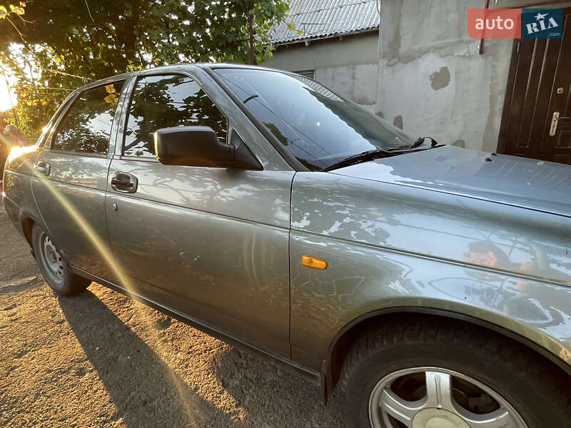 Седан ВАЗ / Lada 2170 Priora 2011 в Овидиополе фото 3 Седан ВАЗ / Lada 2170 Priora 2011 в Овидиополе