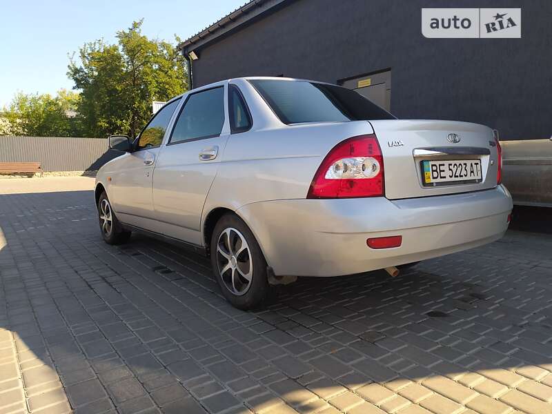 Седан ВАЗ / Lada 2170 Priora 2008 в Первомайську