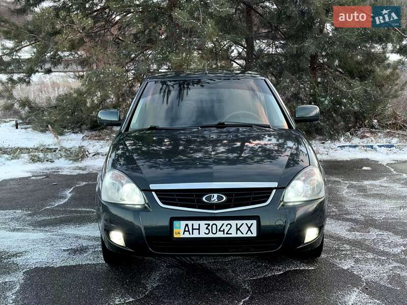 Седан ВАЗ / Lada 2170 Priora 2012 в Краматорске