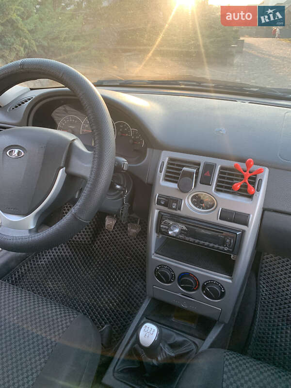 Седан ВАЗ / Lada 2170 Priora 2012 в Полтаві