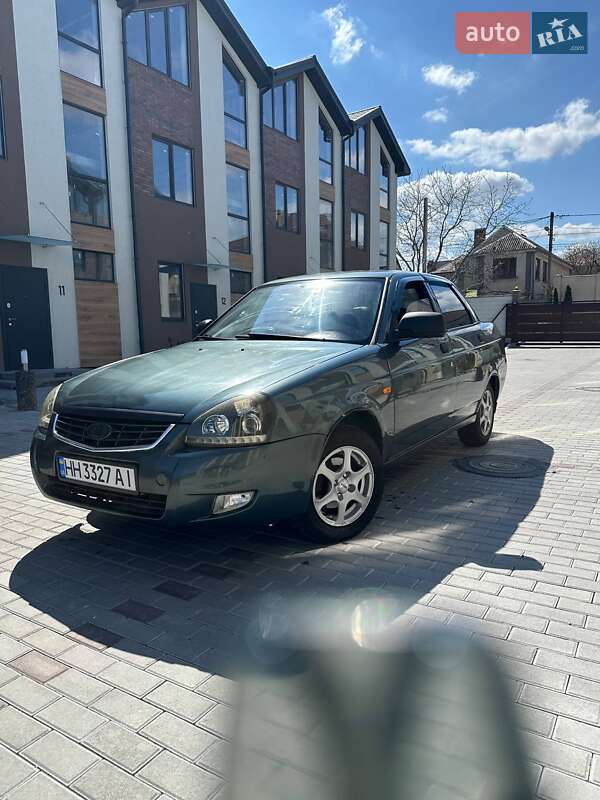 Седан ВАЗ 2170 Priora 2011 в 