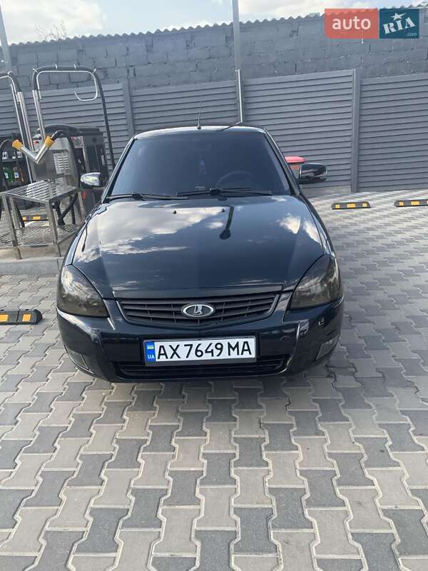 Седан ВАЗ 2170 Priora 2013 в 