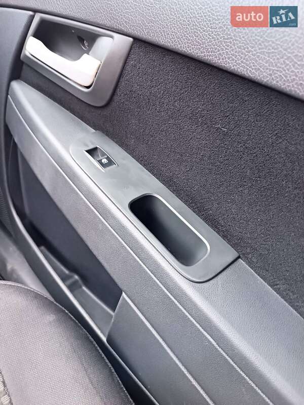 Седан ВАЗ / Lada 2170 Priora 2012 в Харькове