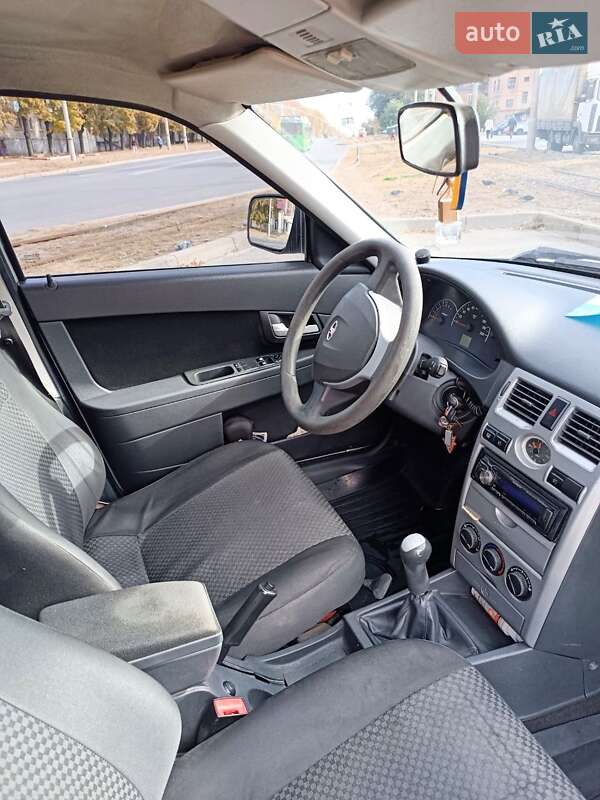 Седан ВАЗ / Lada 2170 Priora 2012 в Харькове