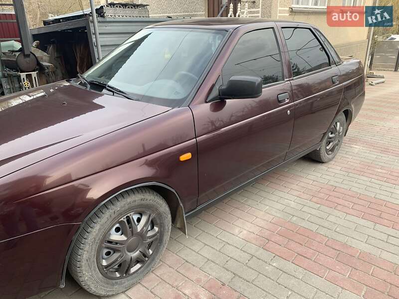Седан ВАЗ / Lada 2170 Priora 2010 в Дунаевцах фото 2 Седан ВАЗ / Lada 2170 Priora 2010 в Дунаевцах