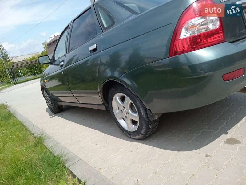 Седан ВАЗ / Lada 2170 Priora 2007 в Гусятине