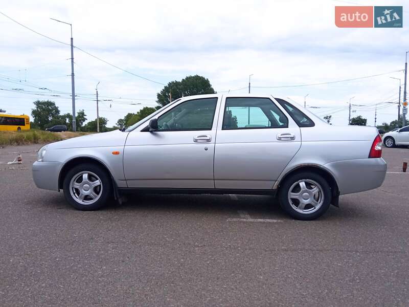Седан ВАЗ / Lada 2170 Priora 2008 в Киеве