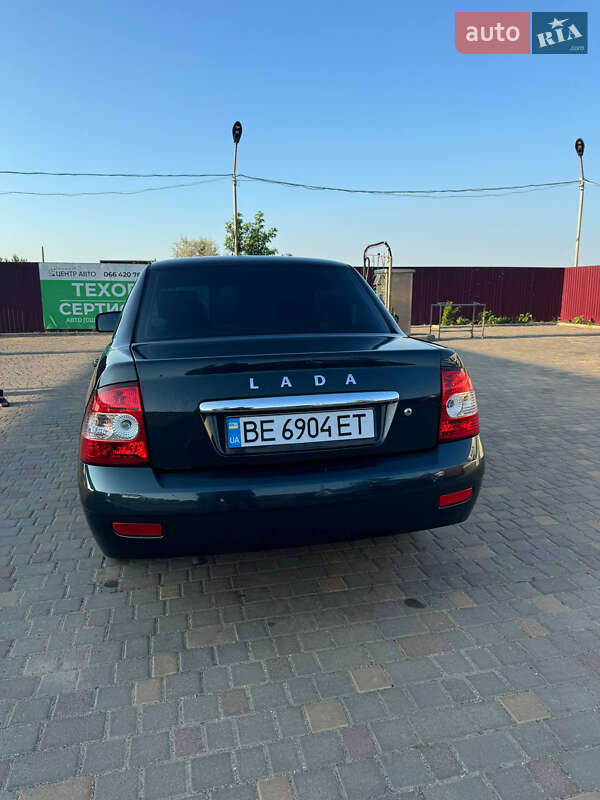 Седан ВАЗ / Lada 2170 Priora 2013 в Николаеве