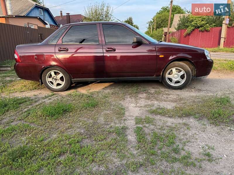 Седан ВАЗ / Lada 2170 Priora 2010 в Харькове фото 3 Седан ВАЗ / Lada 2170 Priora 2010 в Харькове