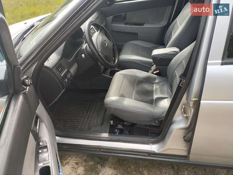 Седан ВАЗ / Lada 2170 Priora 2008 в Шостке