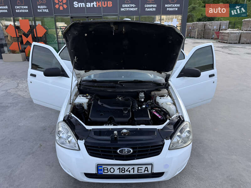 Седан ВАЗ / Lada 2170 Priora 2010 в Тернополе