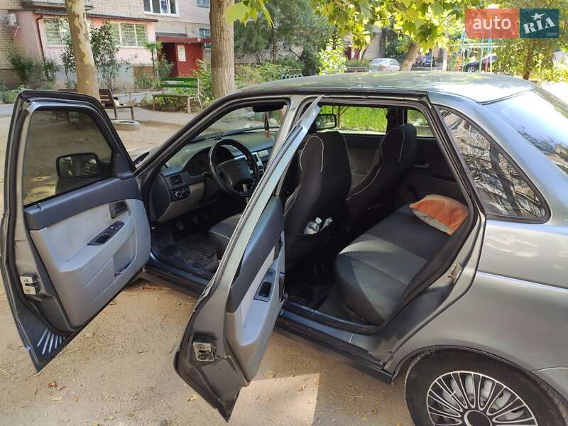 Седан ВАЗ / Lada 2170 Priora 2007 в Николаеве