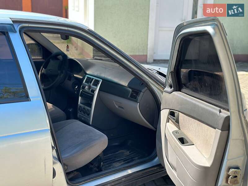Седан ВАЗ / Lada 2170 Priora 2007 в Николаеве