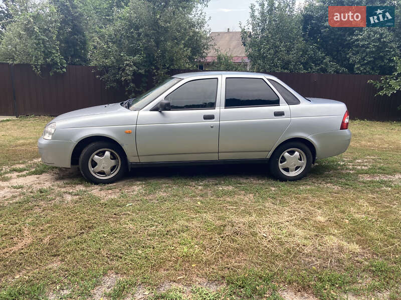 Седан ВАЗ / Lada 2170 Priora 2007 в Барышевке