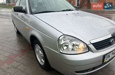 Седан ВАЗ 2170 Priora 2008 в Рокитному