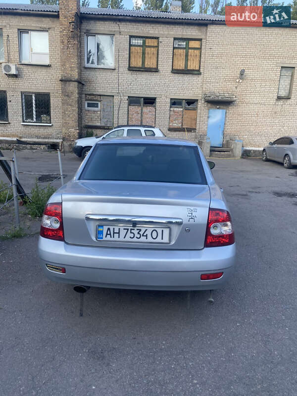 Седан ВАЗ / Lada 2170 Priora 2010 в Доброполье