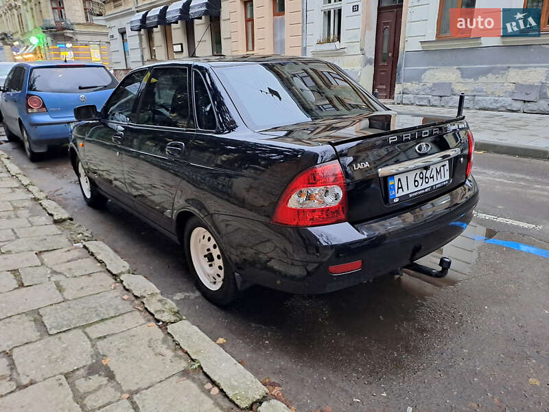 Седан ВАЗ / Lada 2170 Priora 2011 в Сквирі